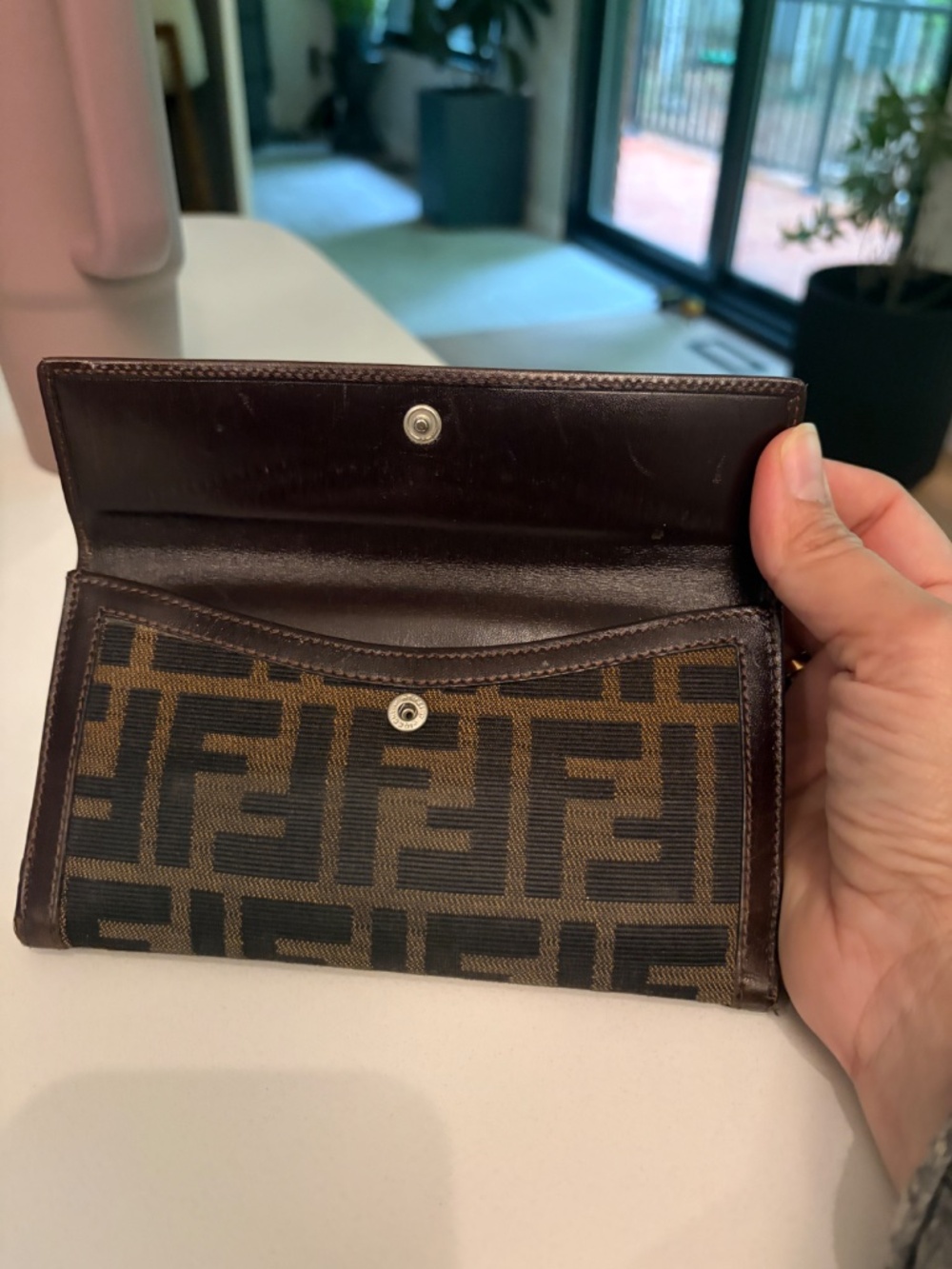 Fendi Zucca FF Monogram Compact Bifold Wallet – Black/Tobacco Canvas | Brown Lea - Picture 3 of 12